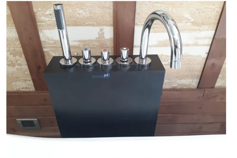 Kit Misturador com Bica – Ducha Manual Redonda – Monocomando