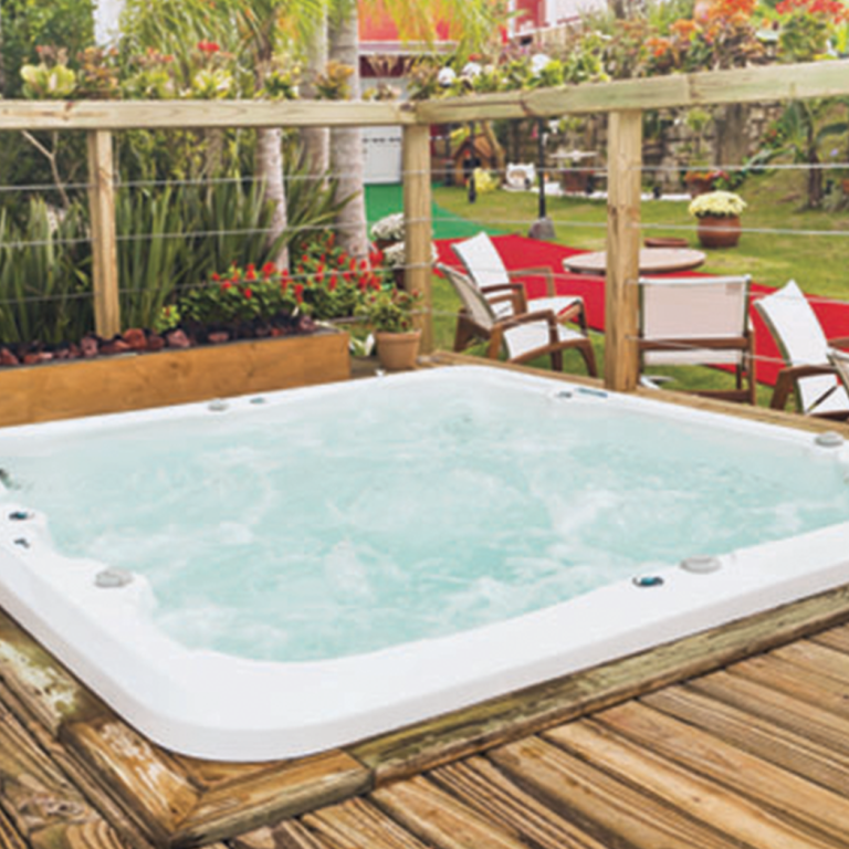 SPA AFINITY: Proporcionando uma conexão profunda com o bem-estar, Afinity vem com assento anatômico, jatos de hidromassagem relaxantes e sistema de cromoterapia. A elegância discreta do design garante uma experiência de luxo e tranquilidade, focando em uma sintonia perfeita com o corpo e a mente.
